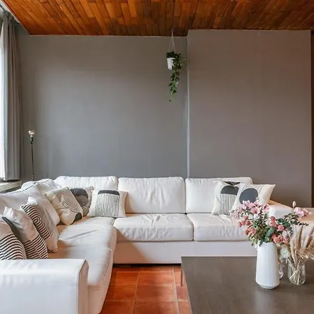 Huswell - Spacious Vacation For 12 Guests In Westende Nyaraló