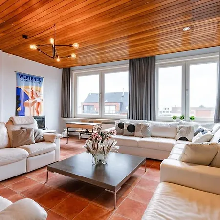 Huswell - Spacious Vacation For 12 Guests In Westende