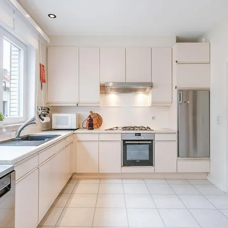 Huswell - Spacious Vacation For 12 Guests In Westende * Middelkerke