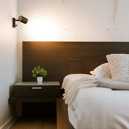 Huswell - Spacious Vacation For 12 Guests In Westende Hébergement de vacances *