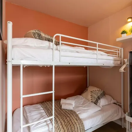 Huswell - Spacious Vacation For 12 Guests In Westende Hébergement de vacances
